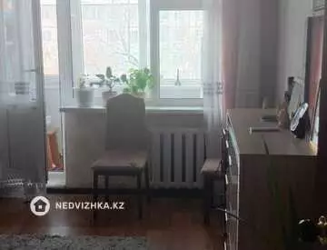 2-комнатная квартира, этаж 4 из 5, 49 м²