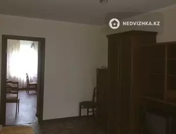 3-комнатная квартира, этаж 3 из 5, 58 м², на длительный срок