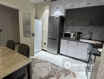 3-комнатная квартира, этаж 6 из 10, 66 м²