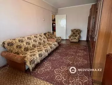 4-комнатная квартира, этаж 3 из 5, 84 м²