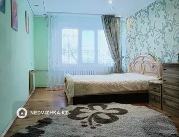 2-комнатная квартира, этаж 1 из 10, 70 м², посуточно