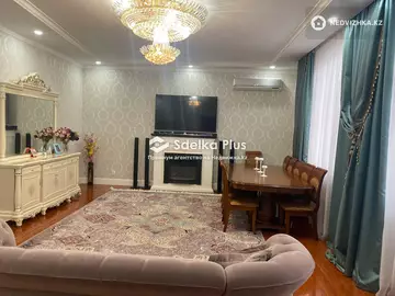 4-комнатная квартира, этаж 12 из 17, 147 м²