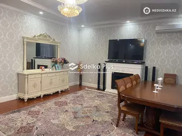 4-комнатная квартира, этаж 12 из 17, 147 м²