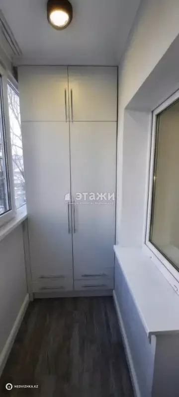 52.1 м², 2-комнатная квартира, этаж 3 из 5, 52 м², изображение - 0