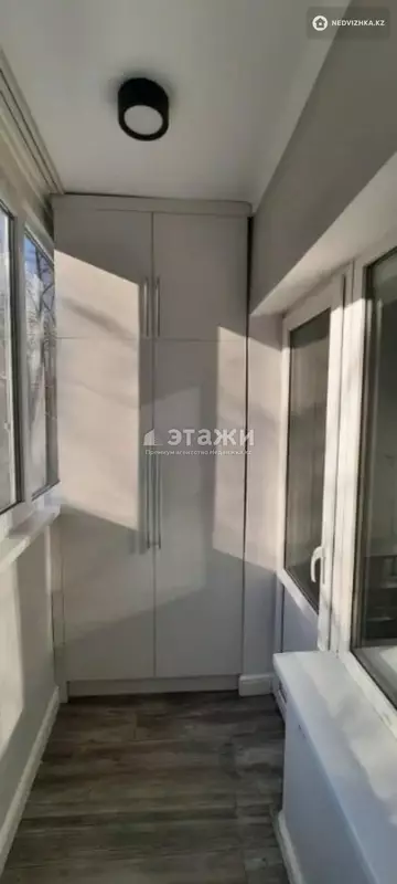 2-комнатная квартира, этаж 3 из 5, 52 м²