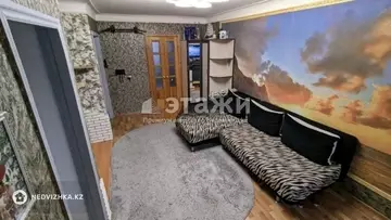 2-комнатная квартира, этаж 3 из 4, 42 м²