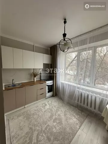 1-комнатная квартира, этаж 3 из 5, 36 м²