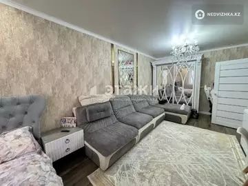 2-комнатная квартира, этаж 9 из 12, 50 м²