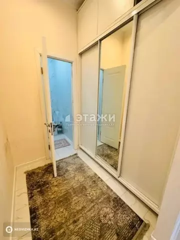 2-комнатная квартира, этаж 11 из 11, 64 м²