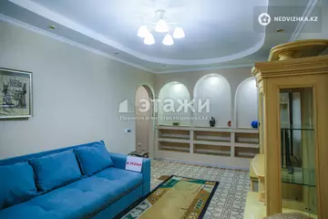 2-комнатная квартира, этаж 1 из 4, 42 м², на длительный срок