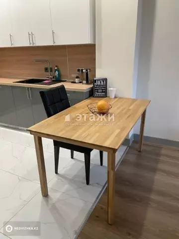 2-комнатная квартира, этаж 9 из 12, 66 м², на длительный срок