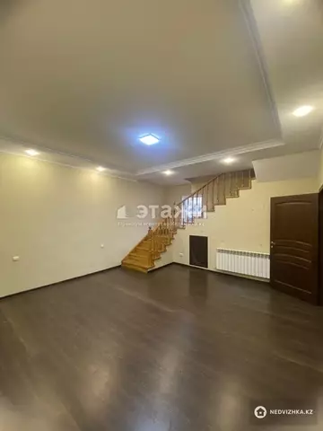 270 м², 6-комнатный дом, 7 соток, 270 м², на длительный срок, изображение - 9