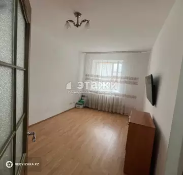 1-комнатная квартира, этаж 4 из 5, 33 м²