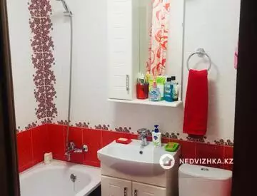 2-комнатная квартира, этаж 3 из 4, 45 м²