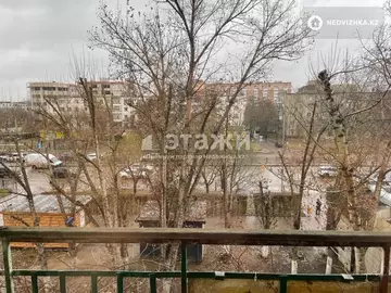 3-комнатная квартира, этаж 4 из 5, 60 м²