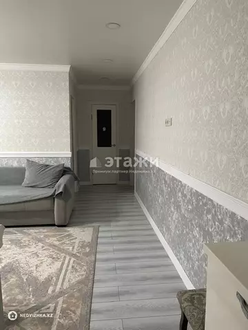 3-комнатная квартира, этаж 4 из 5, 60 м²