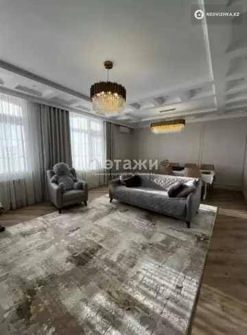 4-комнатная квартира, этаж 2 из 6, 140 м²