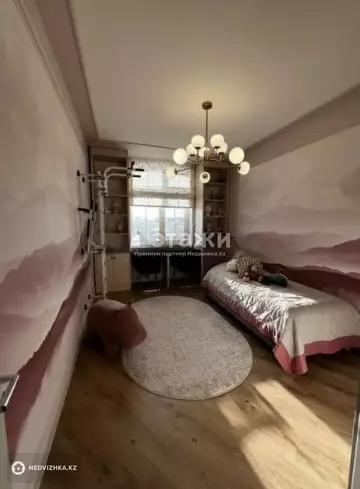 4-комнатная квартира, этаж 2 из 6, 140 м²
