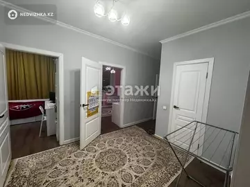 4-комнатная квартира, этаж 4 из 8, 120 м²