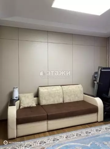 2-комнатная квартира, этаж 9 из 34, 72 м²