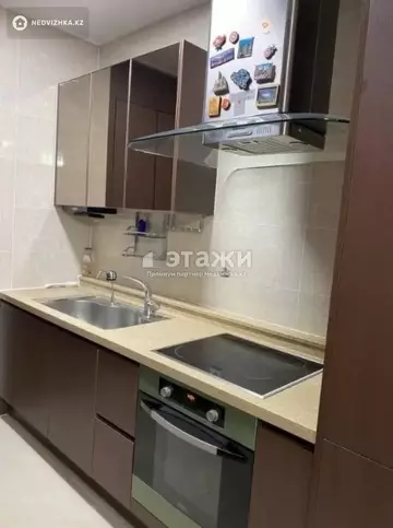 2-комнатная квартира, этаж 9 из 34, 72 м²