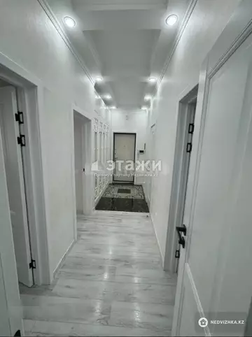 3-комнатная квартира, этаж 2 из 9, 76 м²