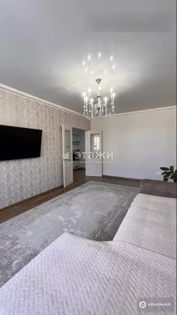 3-комнатная квартира, этаж 8 из 9, 84 м²