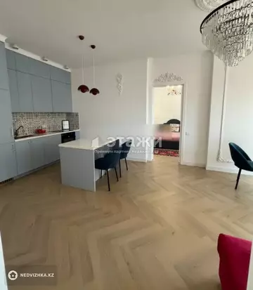 3-комнатная квартира, этаж 10 из 20, 70 м²