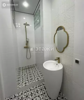 3-комнатная квартира, этаж 10 из 20, 70 м²