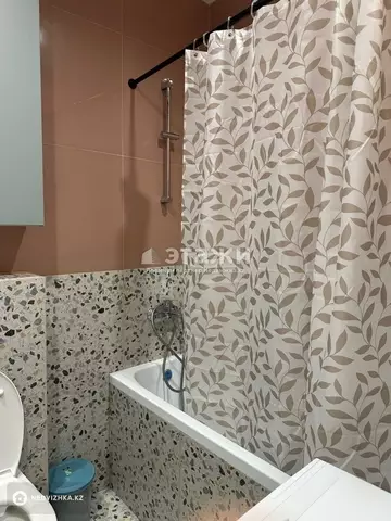3-комнатная квартира, этаж 4 из 9, 83 м²