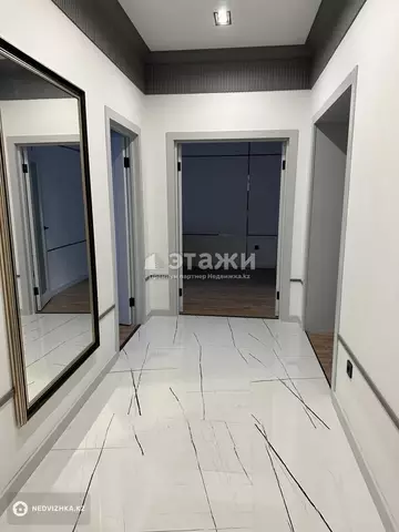 3-комнатная квартира, этаж 4 из 9, 83 м²