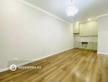 2-комнатная квартира, этаж 3 из 9, 38 м²