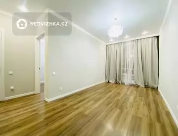 2-комнатная квартира, этаж 3 из 9, 38 м²