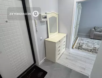 1-комнатная квартира, этаж 6 из 9, 41 м², на длительный срок