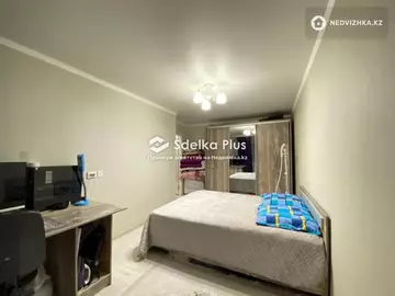 2-комнатная квартира, этаж 4 из 5, 60 м²