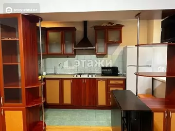 2-комнатная квартира, этаж 4 из 5, 42 м²