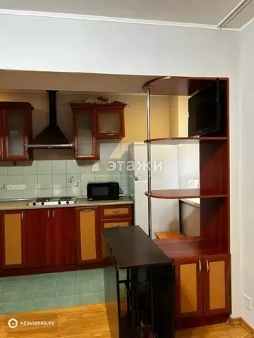 2-комнатная квартира, этаж 4 из 5, 42 м²