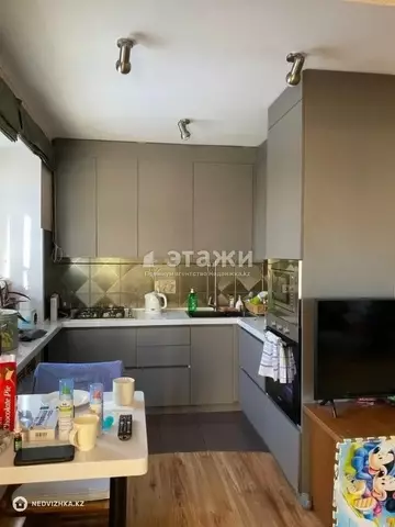 2-комнатная квартира, этаж 4 из 5, 70 м²