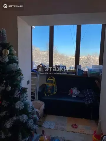 2-комнатная квартира, этаж 4 из 5, 70 м²