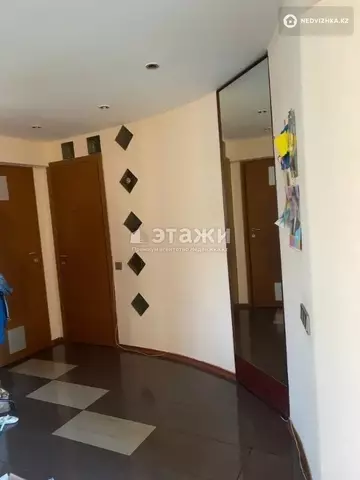 70.4 м², 2-комнатная квартира, этаж 4 из 5, 70 м², изображение - 4