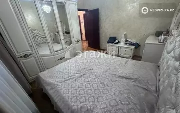 2-комнатная квартира, этаж 4 из 5, 53 м²