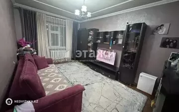 2-комнатная квартира, этаж 4 из 5, 53 м²