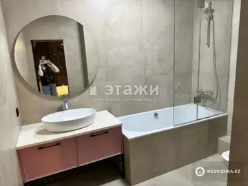 4-комнатная квартира, этаж 5 из 10, 142 м²