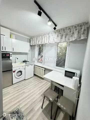 1-комнатная квартира, этаж 2 из 4, 29 м²