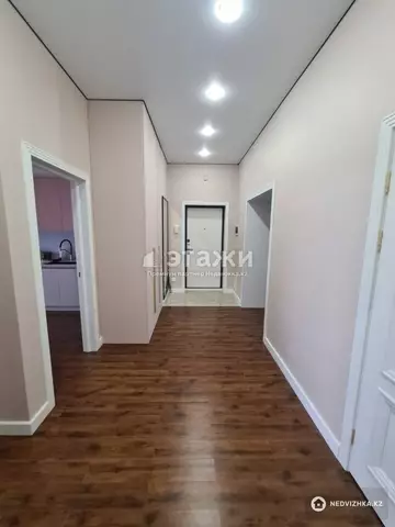 3-комнатная квартира, этаж 9 из 10, 92 м²