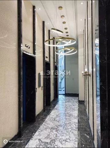 4-комнатная квартира, этаж 15 из 19, 120 м²