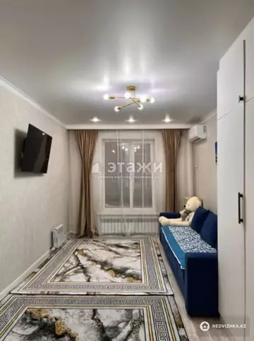 1-комнатная квартира, этаж 10 из 12, 39 м²
