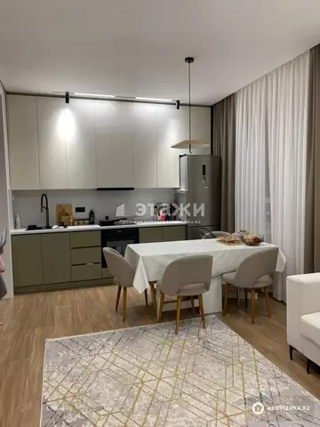 3-комнатная квартира, этаж 9 из 17, 63 м²