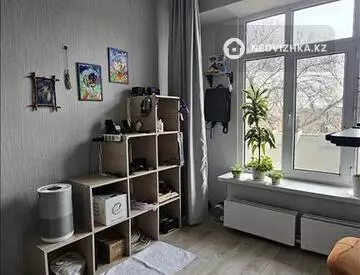 2-комнатная квартира, этаж 4 из 5, 55 м²
