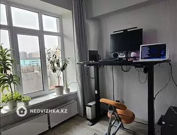 2-комнатная квартира, этаж 4 из 5, 55 м²